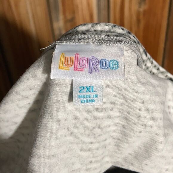 LulaRoe woman top geometric slinky black gray cream 2XL FIRM on PRICE - Picture 2 of 6